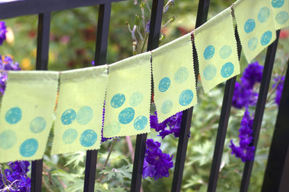 Garden Flags Garland